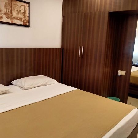Hotel Green Park Suites Manipal Exterior foto